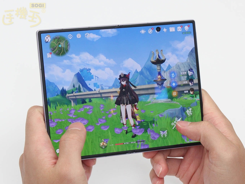 情境展示：內外雙螢幕的 App 實測體驗 - 內頁螢幕