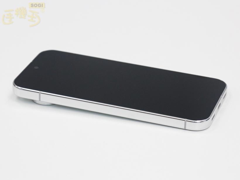 Google Pixel 11 系列外觀介紹 - 左側