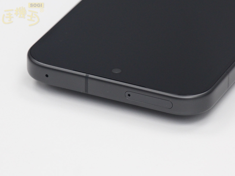 Google Pixel 11 系列外觀介紹 - 頂部