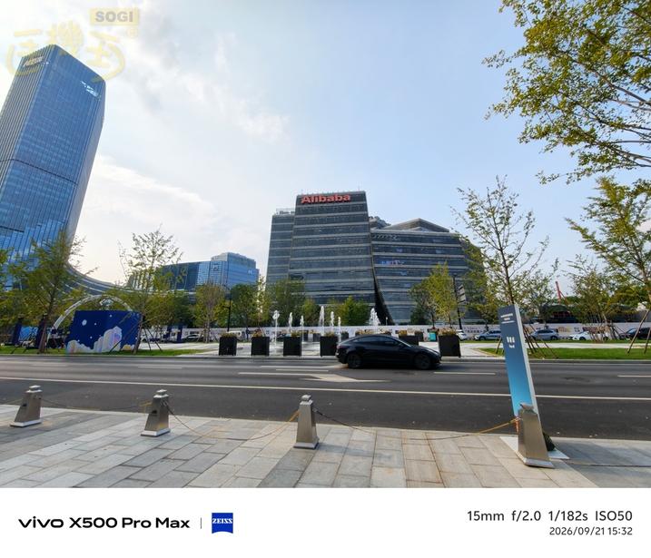 vivo X500 Pro Max 街拍攝影體驗 - 15mm (0.6x)