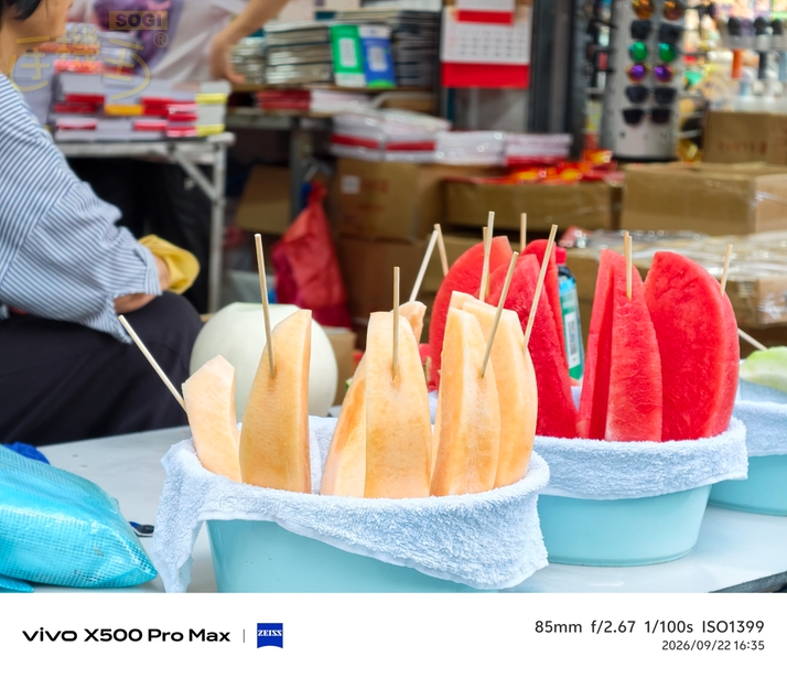 vivo X500 Pro Max 街拍攝影體驗 - 長焦鏡頭-6