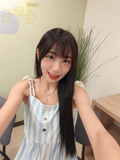 相機實測：6,400 萬畫素潛望長焦與 AI 色彩引擎 - 內頁鏡頭 0.8X